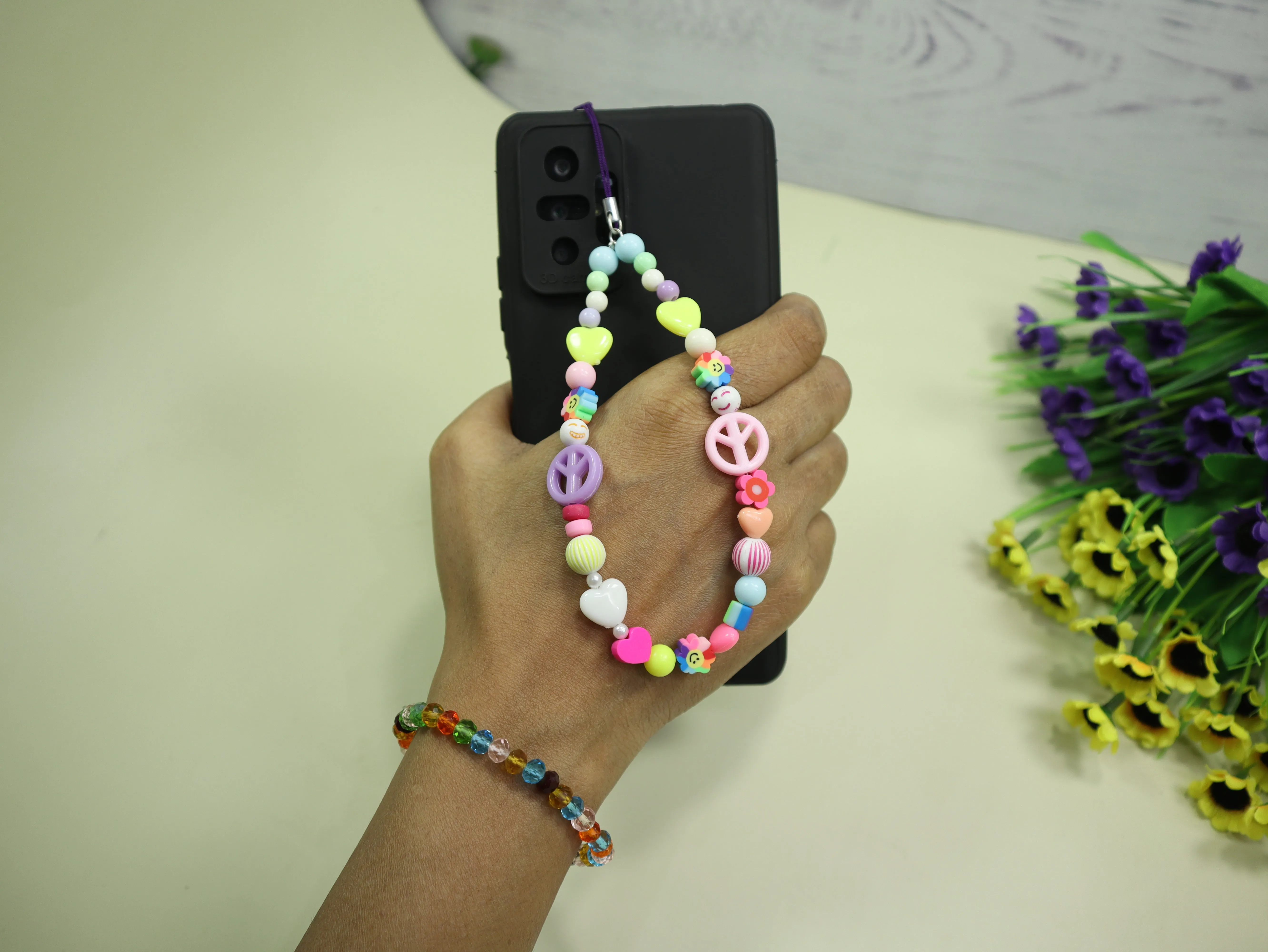 Kamule Multicolour Peace Symbol Phone Charm