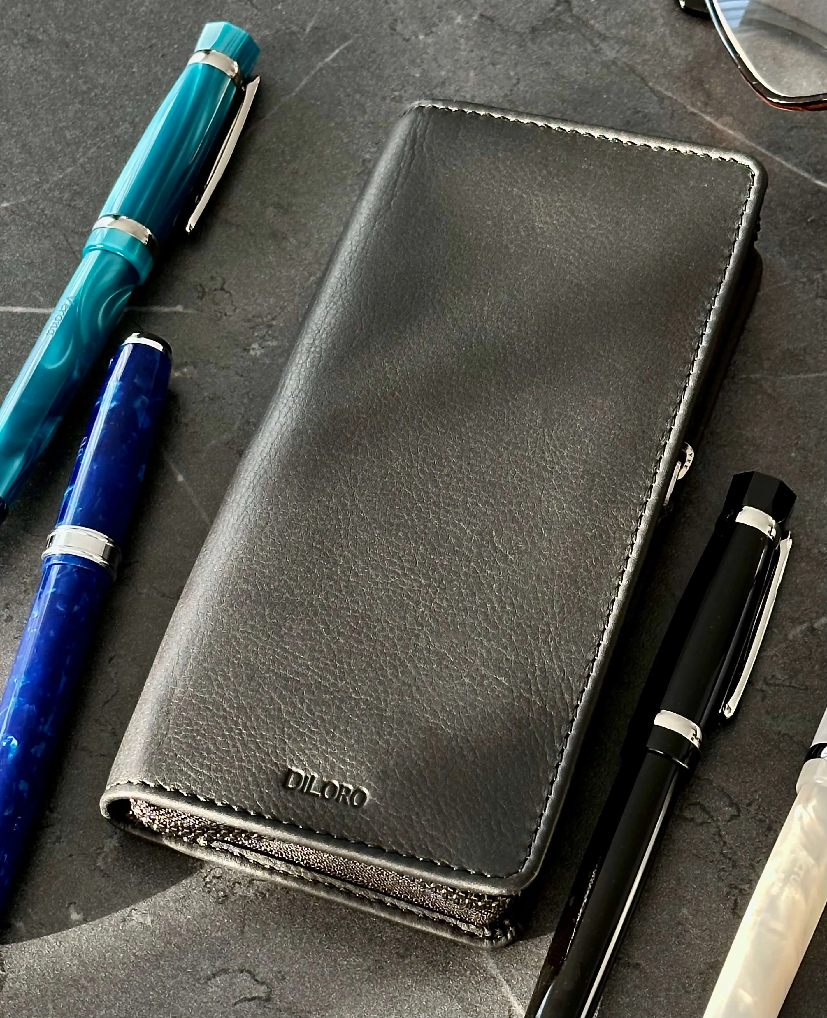 Zippered Leather Pen Holder | Three or Four Pens